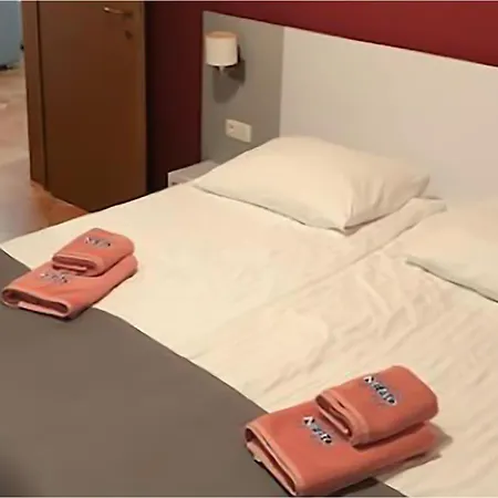3 Bedroom Gorgeous In * 梅杜林