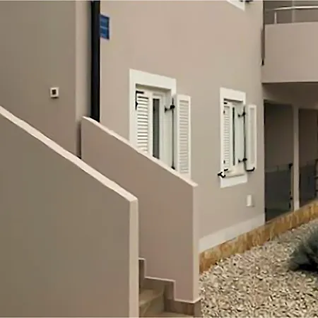 公寓 3 Bedroom Gorgeous In