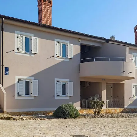 公寓 3 Bedroom Gorgeous In *