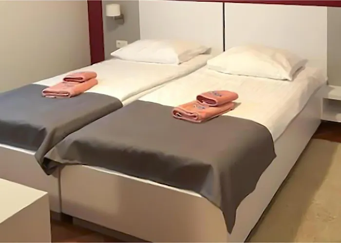 3 Bedroom Cozy In